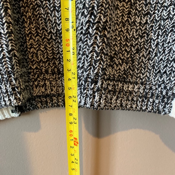 Sweater - Picture 3 of 5